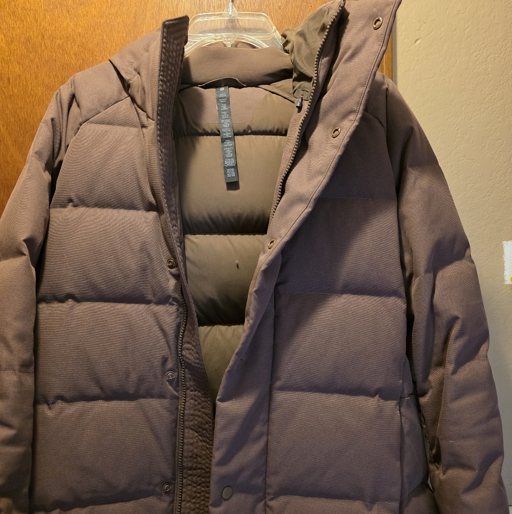 Lululemon Athletica Chocolate Wunderpuff Jacket - Tech Canvas - M